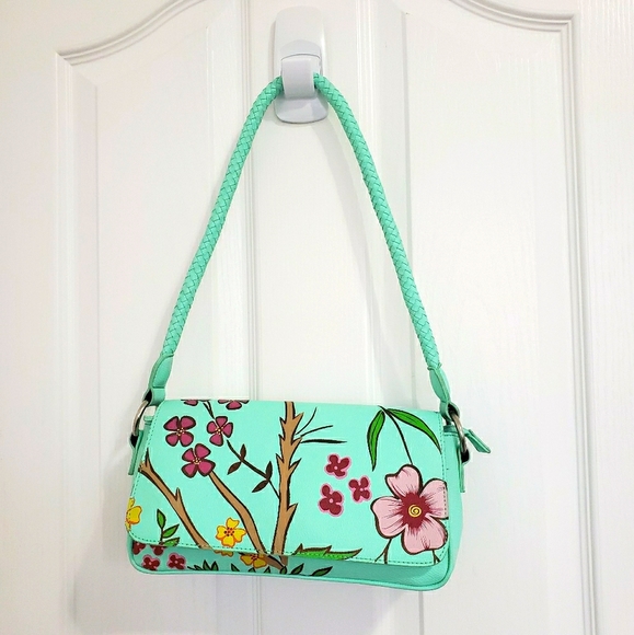 CNKW Floral Leather Purse